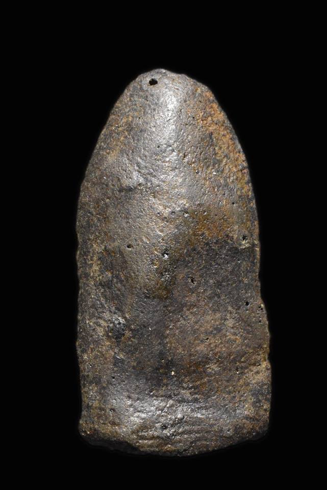 其中拍洛 (Phra Rod)造型佛牌, 在泰國北部的喃奔府 (Lamphun)的 Wat Mahawan